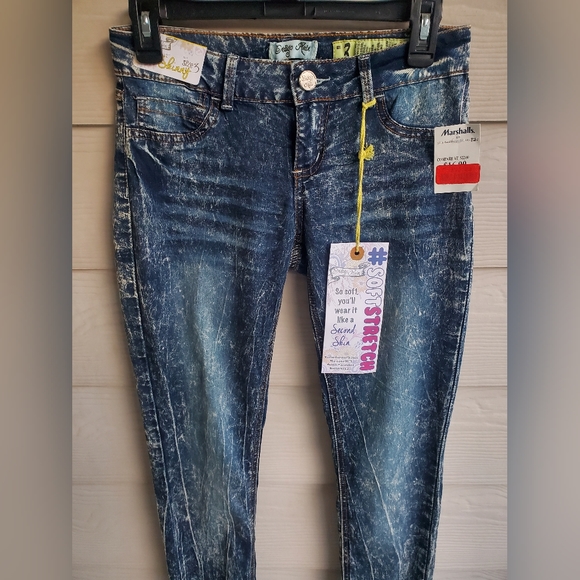 Indigo Rein Soft Stretch Acid Wash Skinny Jean Jeggings - Picture 5 of 10